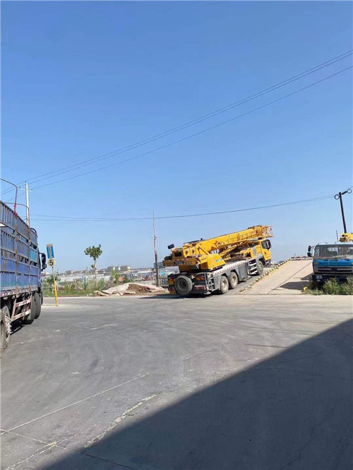 定南县25吨吊车的租赁价格大概是多少？