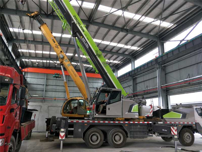 定南县高空车出租需要注意哪些安全事项？